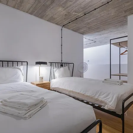 아파트 Spacious 3Bdr Apartment With Balcony By Lovelystay