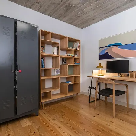 아파트 Spacious 3Bdr Apartment With Balcony By Lovelystay *