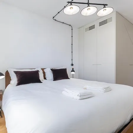 아파트 Spacious 3Bdr Apartment With Balcony By Lovelystay