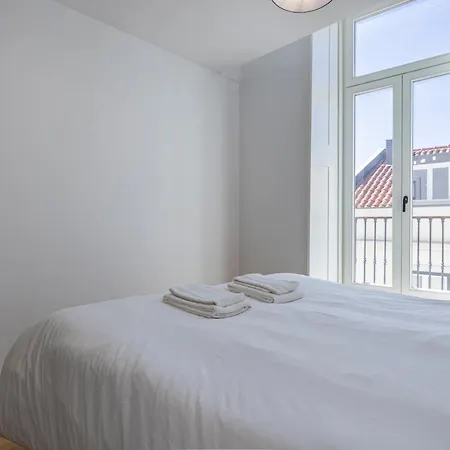 Glamorous 3bdr In Center By Lovelystay Apartment