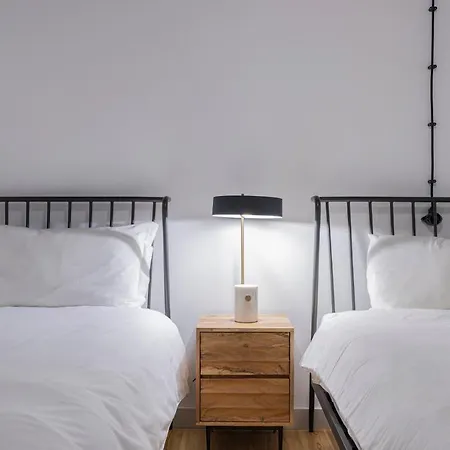 Glamorous 3bdr In Center By Lovelystay Apartment Lisbon