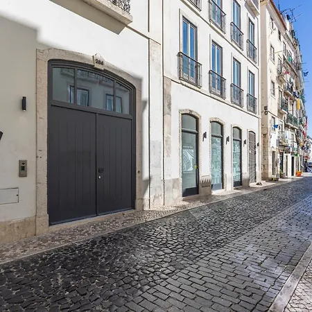 Glamorous 3bdr In Center By Lovelystay Apartment
