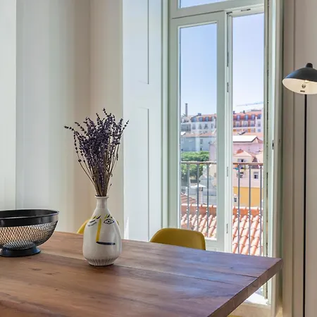 Glamorous 3bdr In Center By Lovelystay Apartment