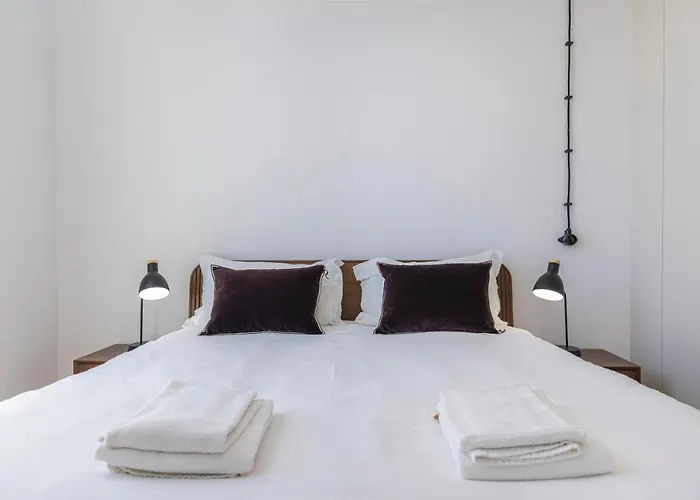 Glamorous 3bdr In Center By Lovelystay Lisboa
